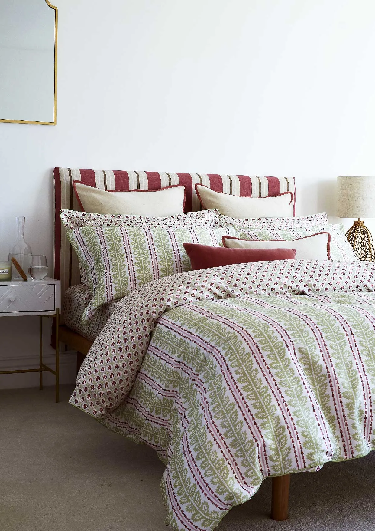 Christy Folia Celery Comforter Set