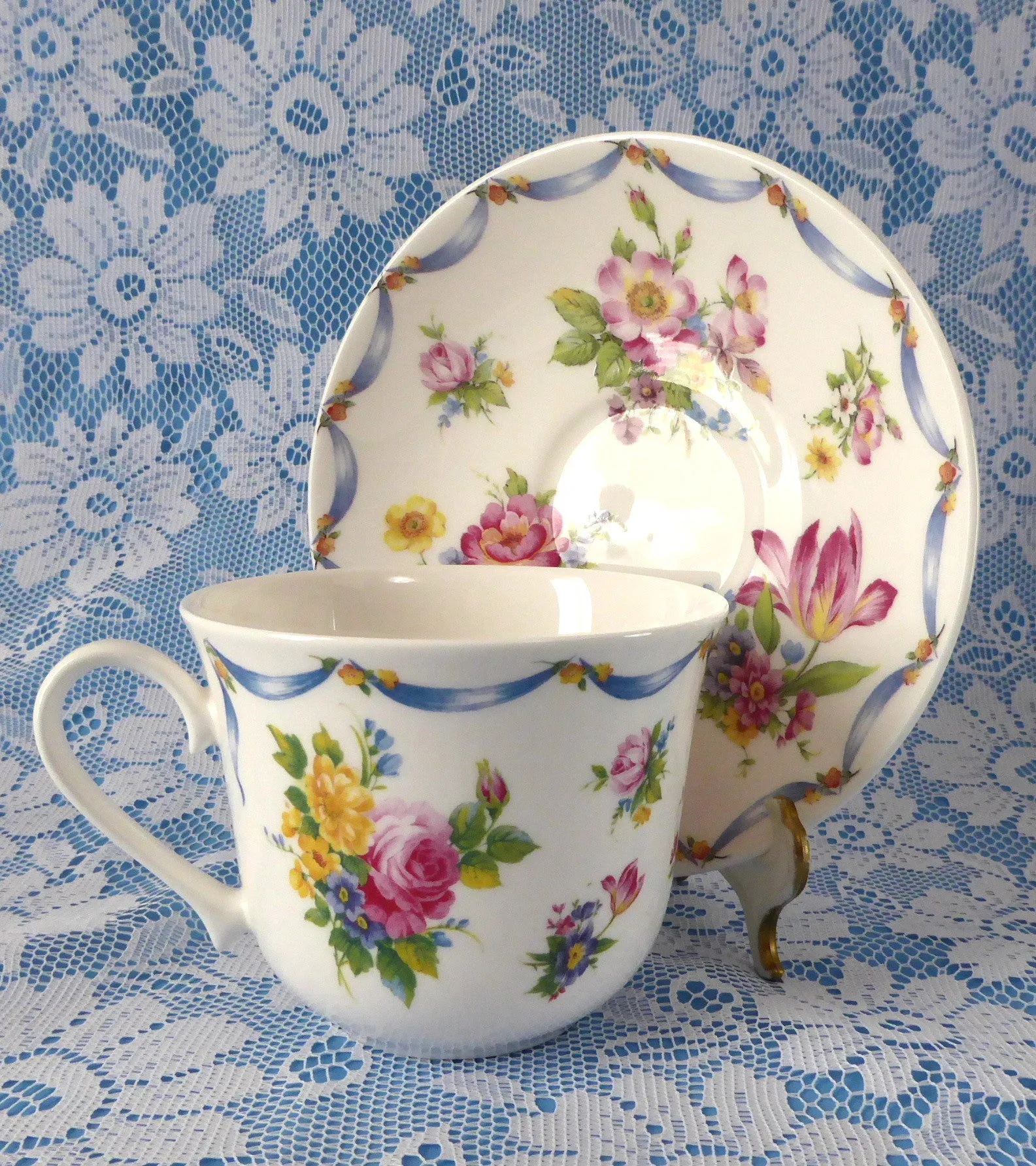 Dresden Spray Breakfast Size Cup And Saucer Roy Kirkham Flowers Floral Bone China