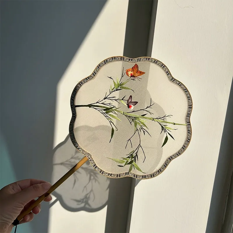 Huayuan Jingse 花园景色 Garden Scenes Embroidered Silk Tuanshan Round Fans