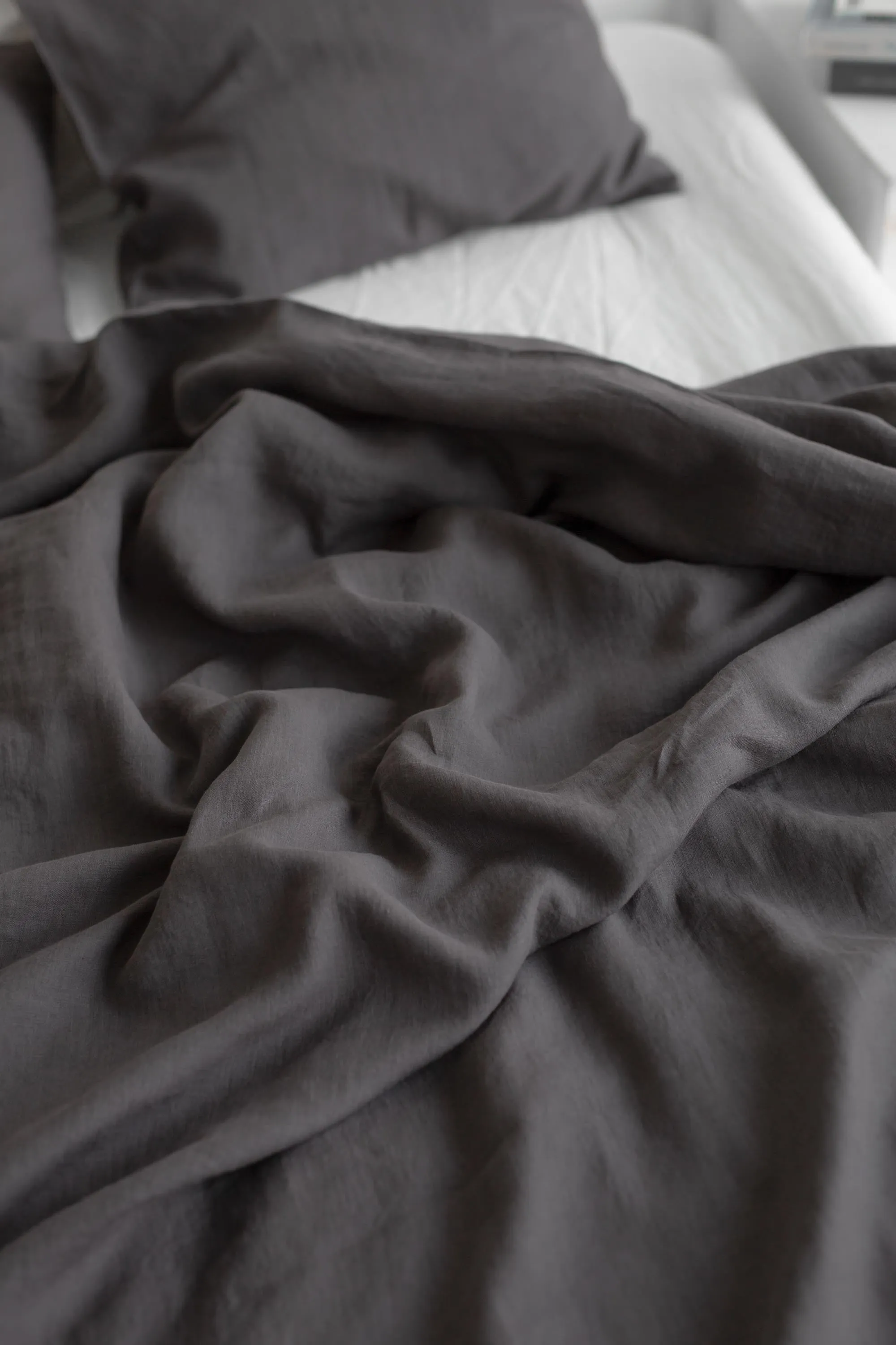 Linen Bedding Set - Charcoal