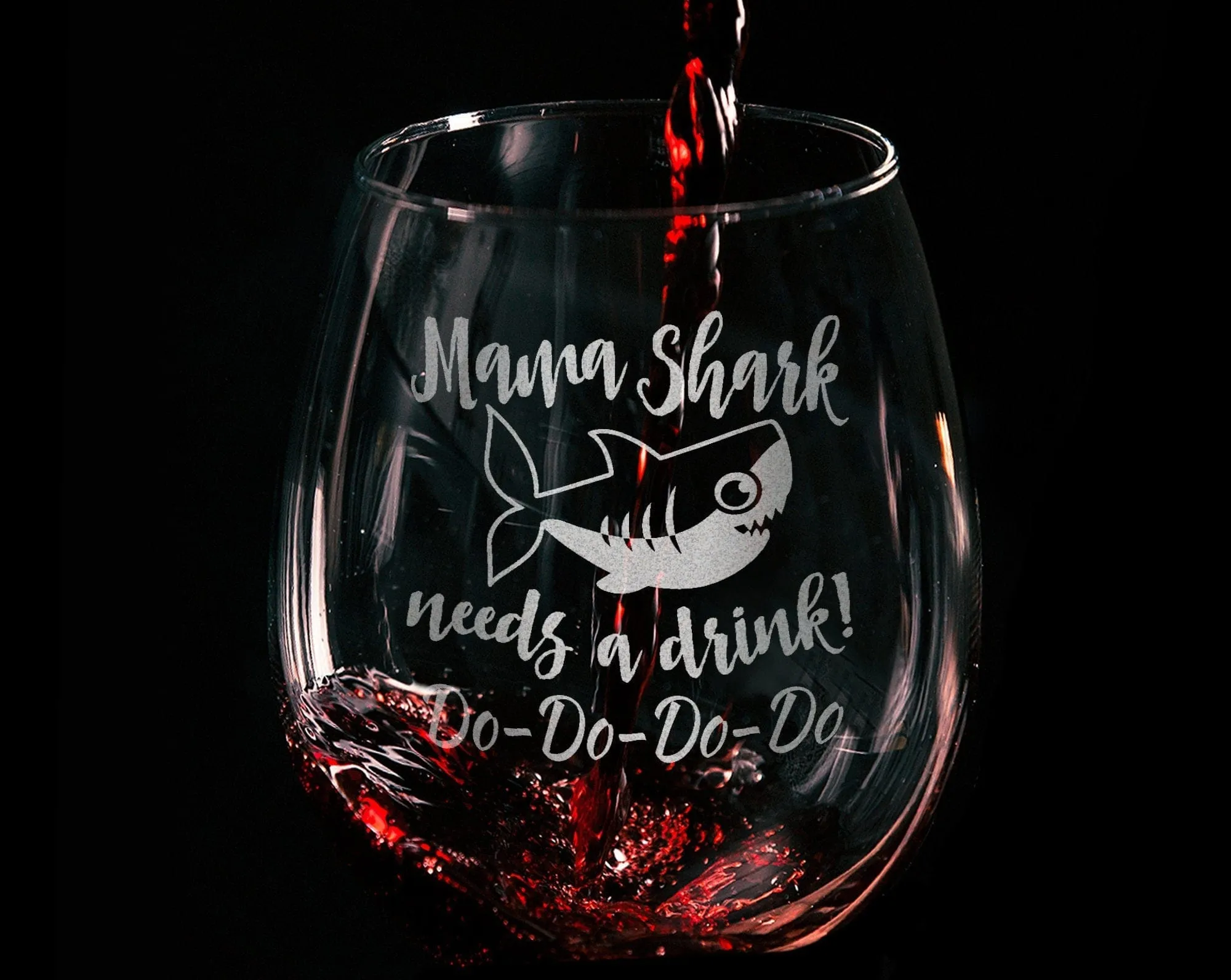 Mama Shark Needs a Drink Do Do Novelty Stemless Wine Glass First Mothers Day Gift from Daughter, Son Funny Sayings for New Mom Wife Birthday