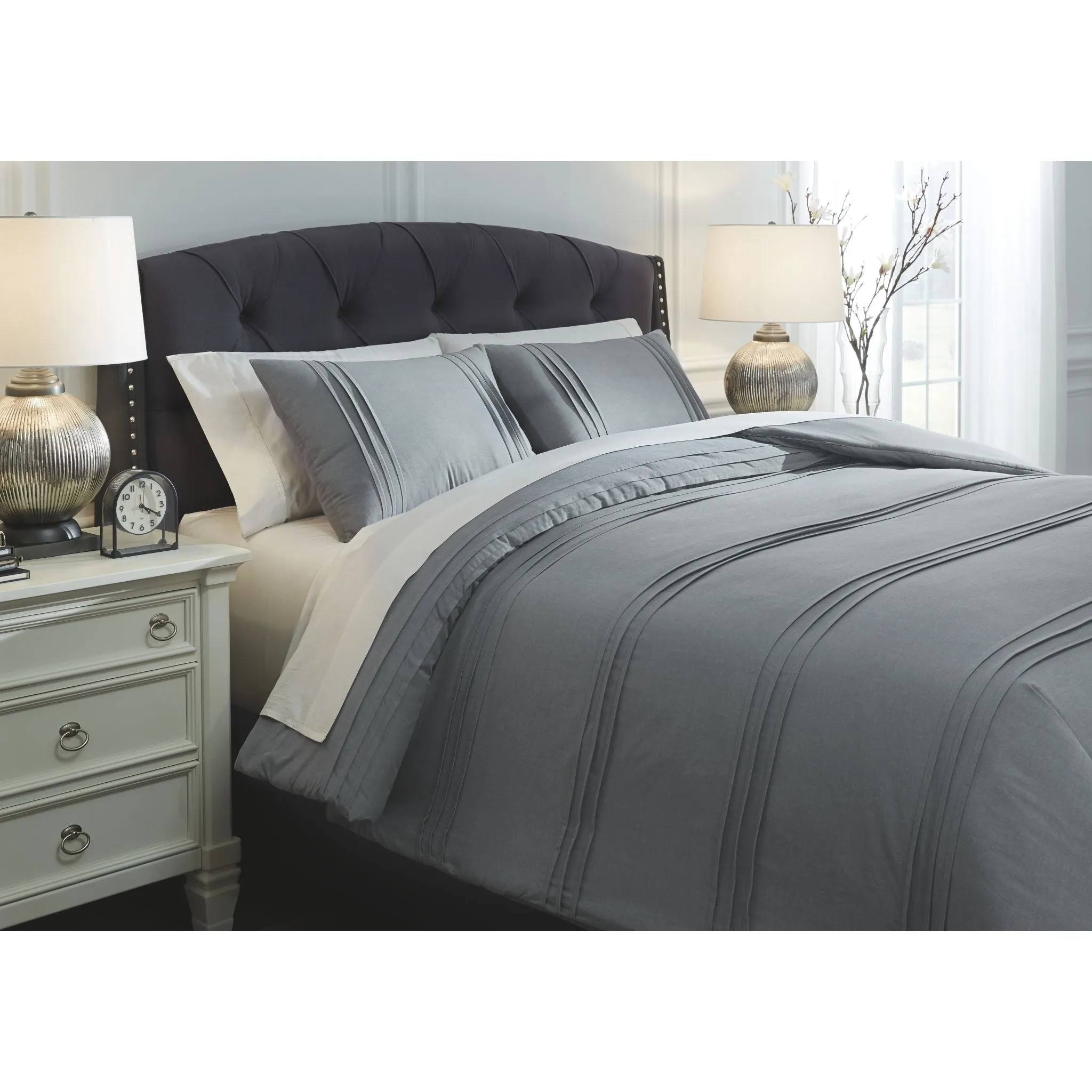 Mattias Queen Comforter Set