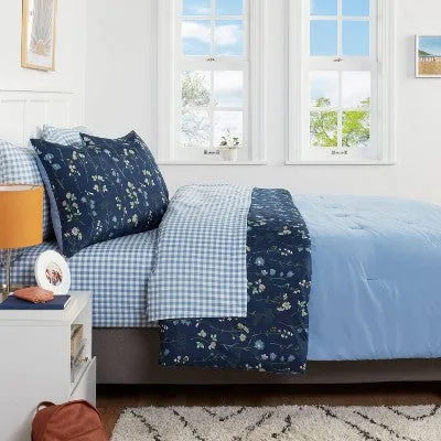 New - 7pc King Floral Printed Microfiber Reversible Comforter & Sheets Set Navy - Room Essentials