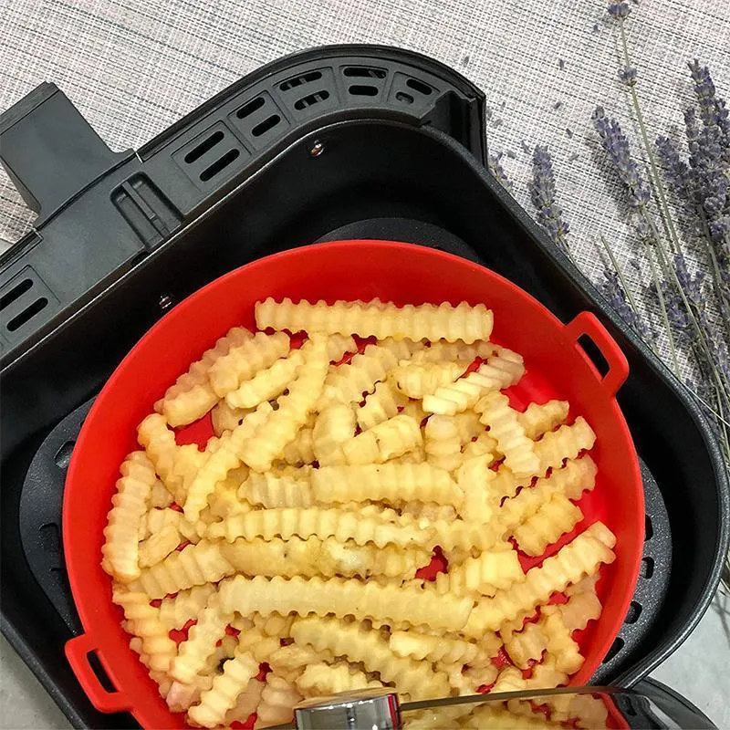 Silicone pan for air fryer - easy to clean