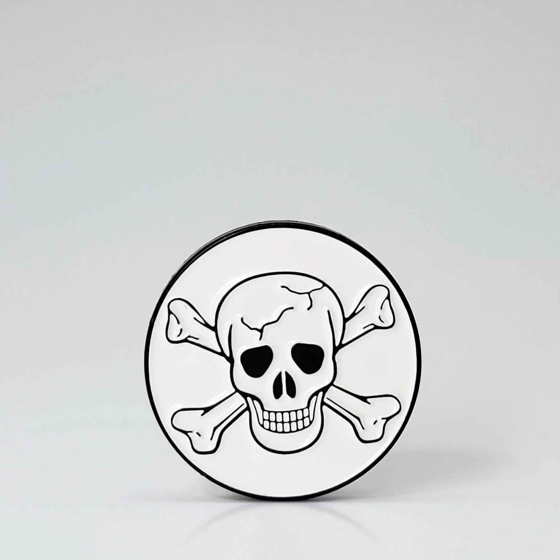 Skull and Crossbones Golf Ball Stamp and Marker Gift Set