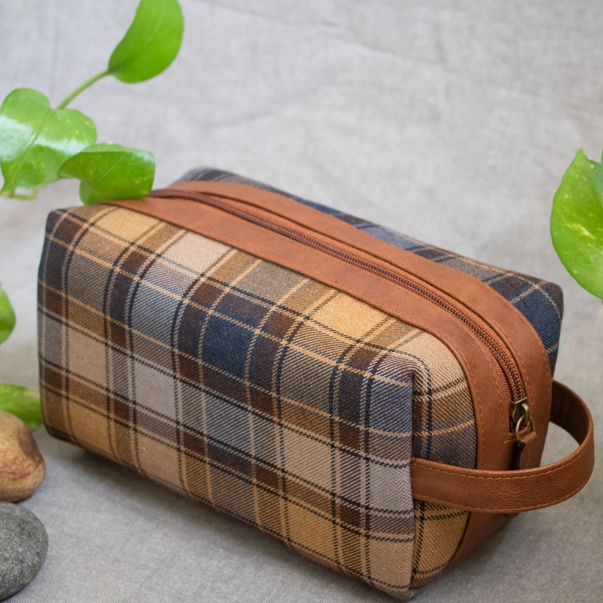 Tweed DOPP Kit for Men (Olive Twill)